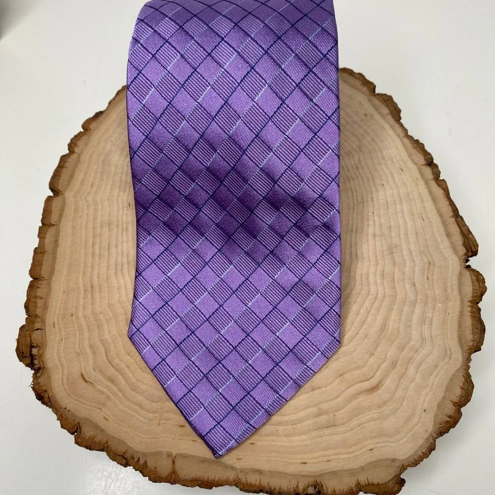 Holland & Sherry Savile Row London Purple Silk Diamond Weave Necktie‎ Handmade